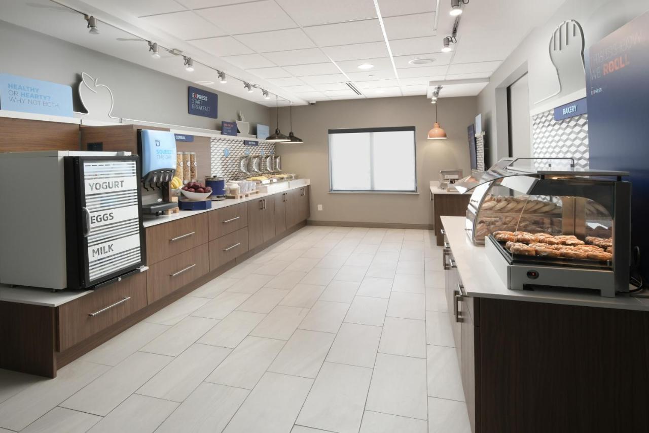 Holiday Inn Express & Suites - Williamstown - Glassboro By Ihg Exteriör bild
