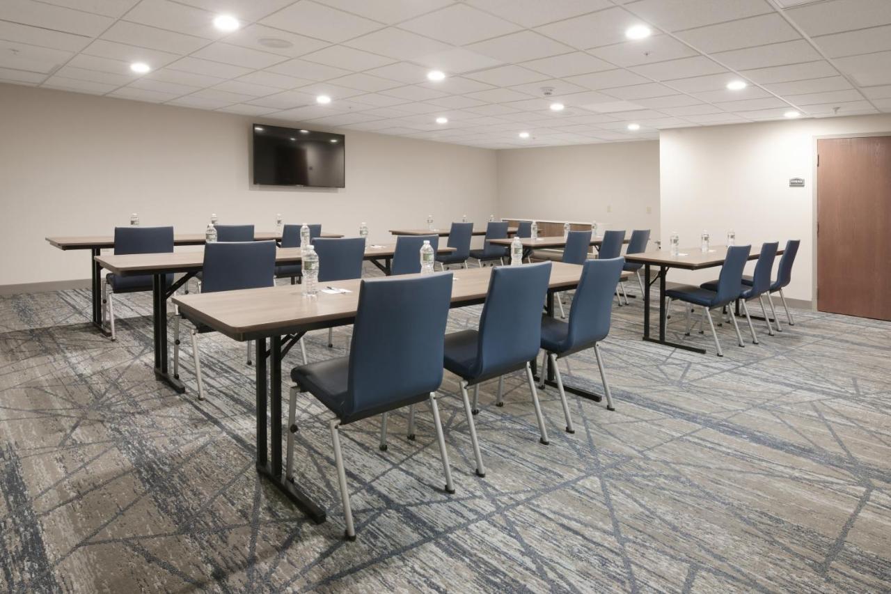 Holiday Inn Express & Suites - Williamstown - Glassboro By Ihg Exteriör bild