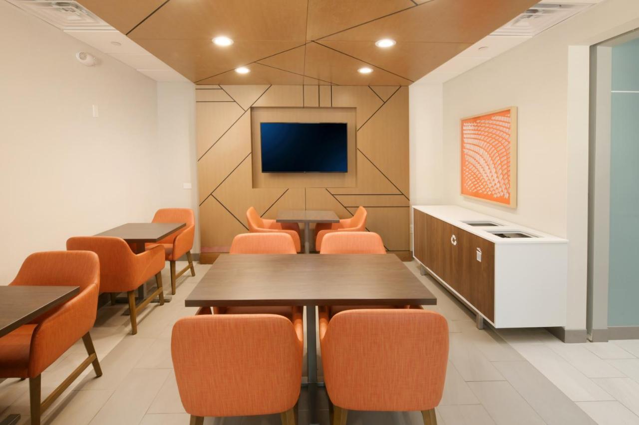 Holiday Inn Express & Suites - Williamstown - Glassboro By Ihg Exteriör bild